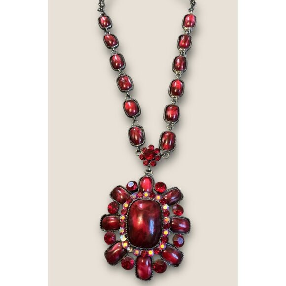 Vintage Inspired Red Stone Cluster Pendant Necklace Antique Silver Chain - Picture 1 of 7